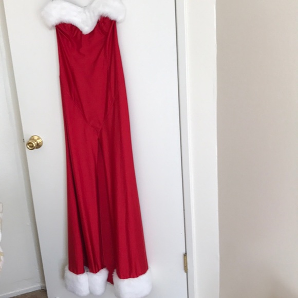 Dresses & Skirts - Sexy Santa gown